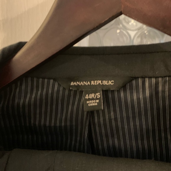 99% wool, charcoal fabric
Jacket size 44R/S
Pants size 36W 34L - Picture 3 of 8